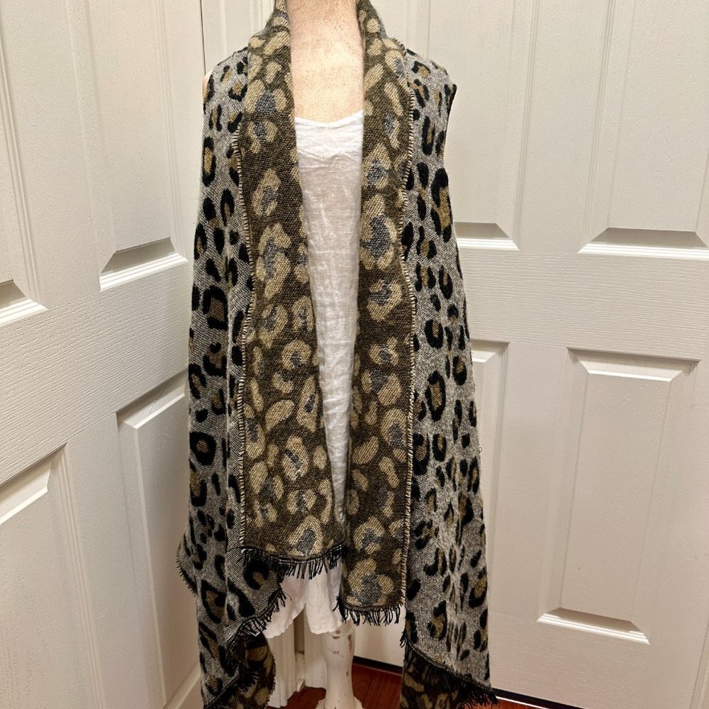 Anna & Ava Women's Soft Shawl Wrap Vest One Size Fits Most Leopard Print Boho